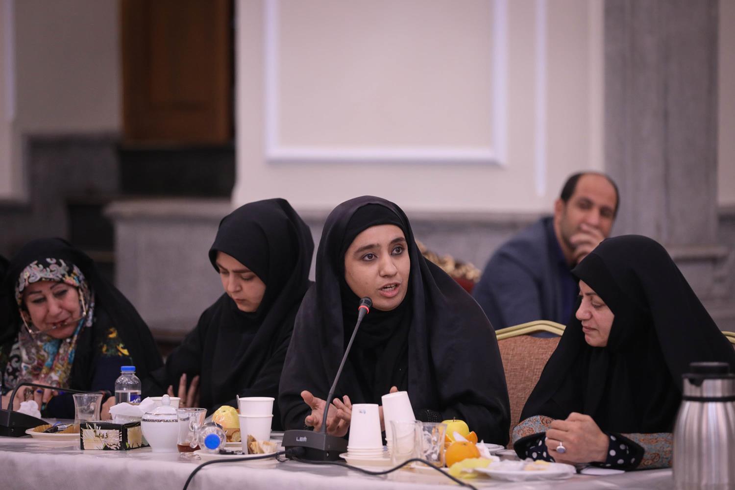 دیدار شورایاران محلات تهران با قالیباف