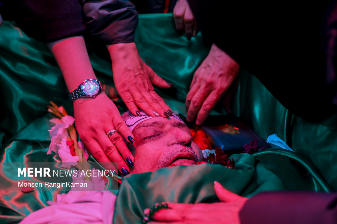 وداع با پیکر شهدای امنیت در معراج شهدا