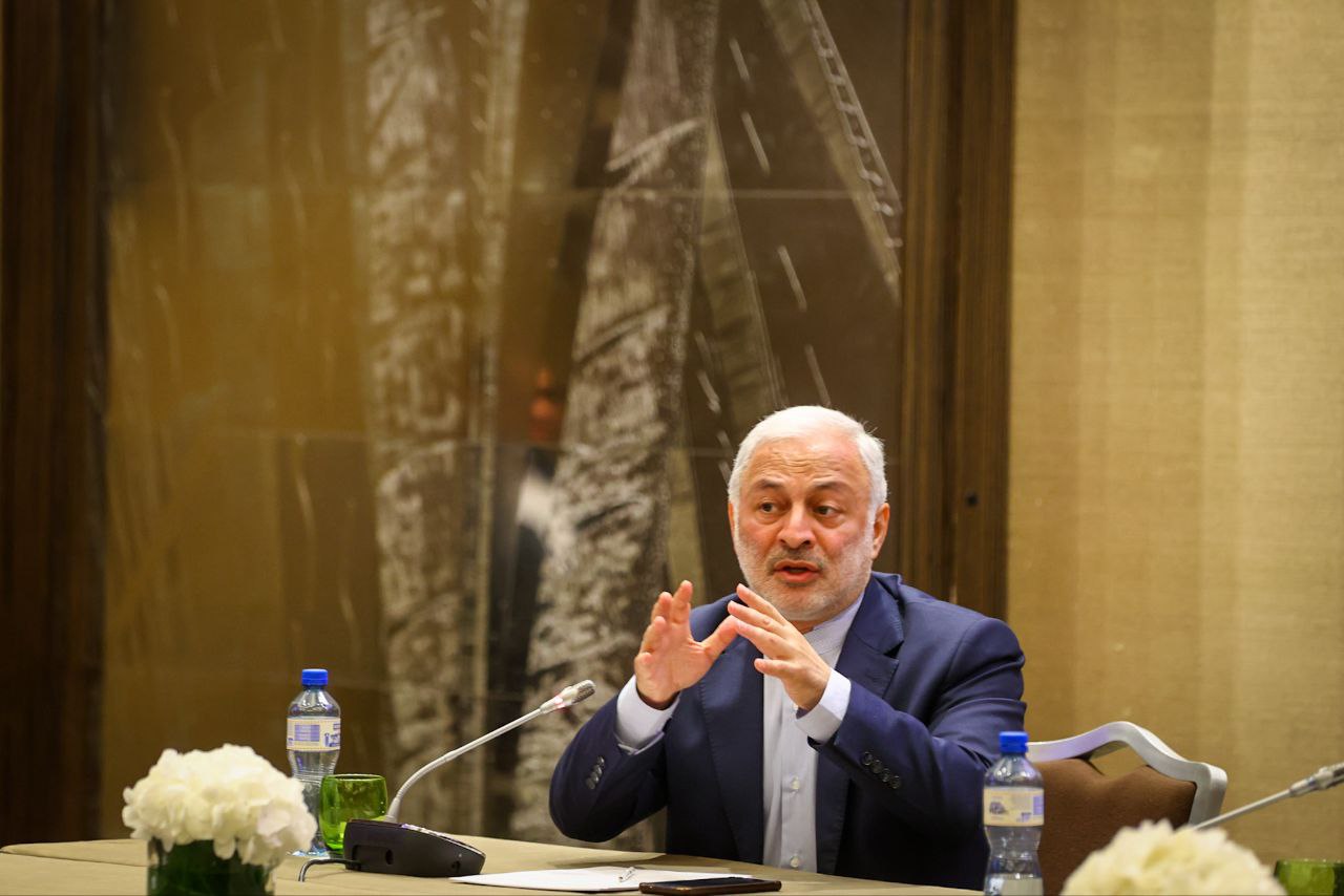 نشست صمیمی باقر قالیباف با ایرانیان خارج از کشور