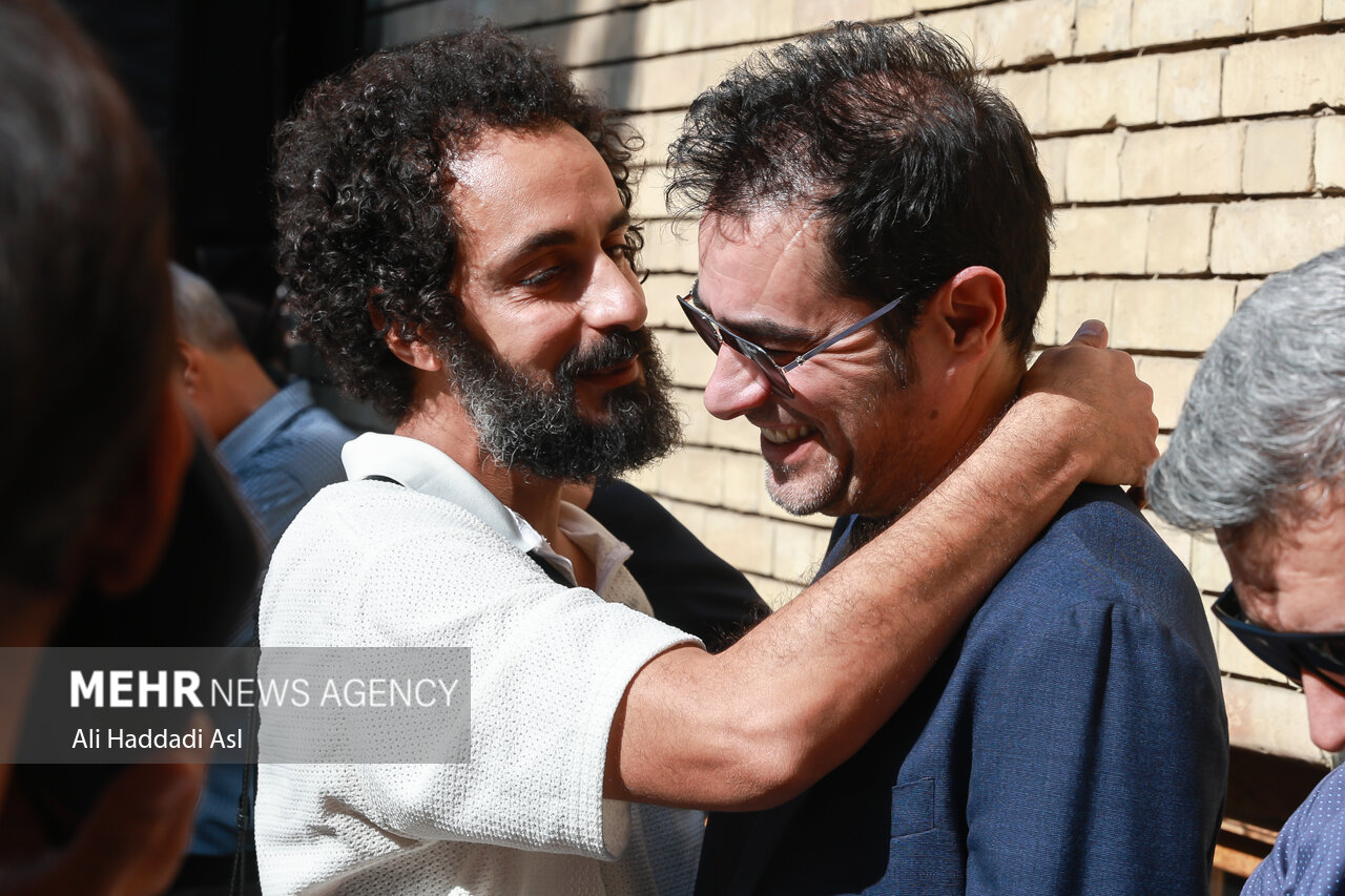 تصاویر مراسم تشییع پیکر ناصر تقوایی