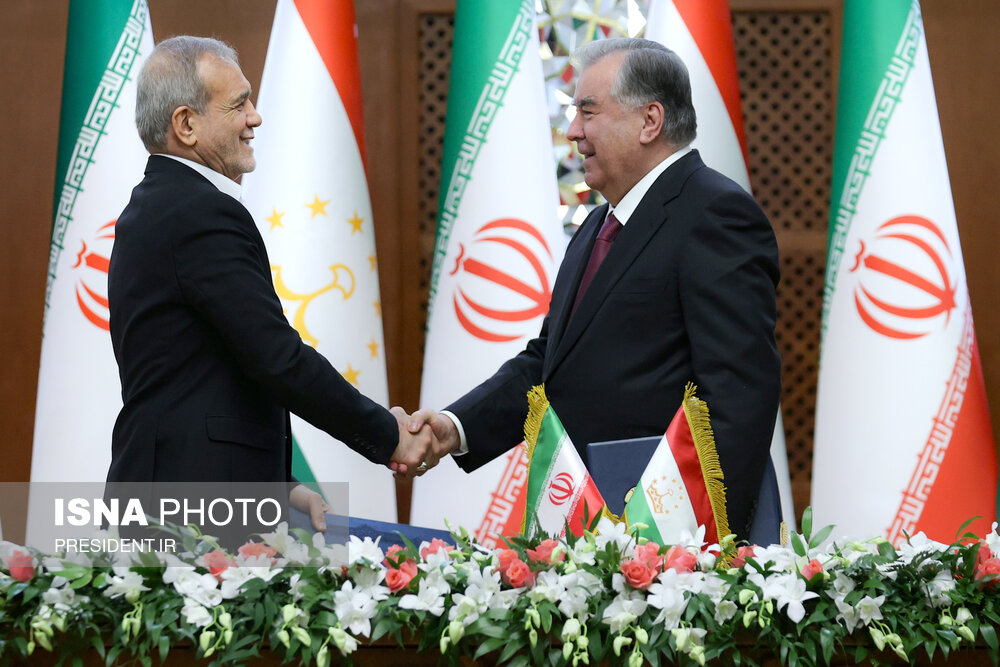 استقبال رئیس جمهور تاجیکستان از پزشکیان