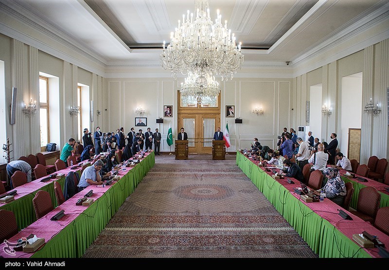 دیدار وزرای خارجه ایران و پاکستان