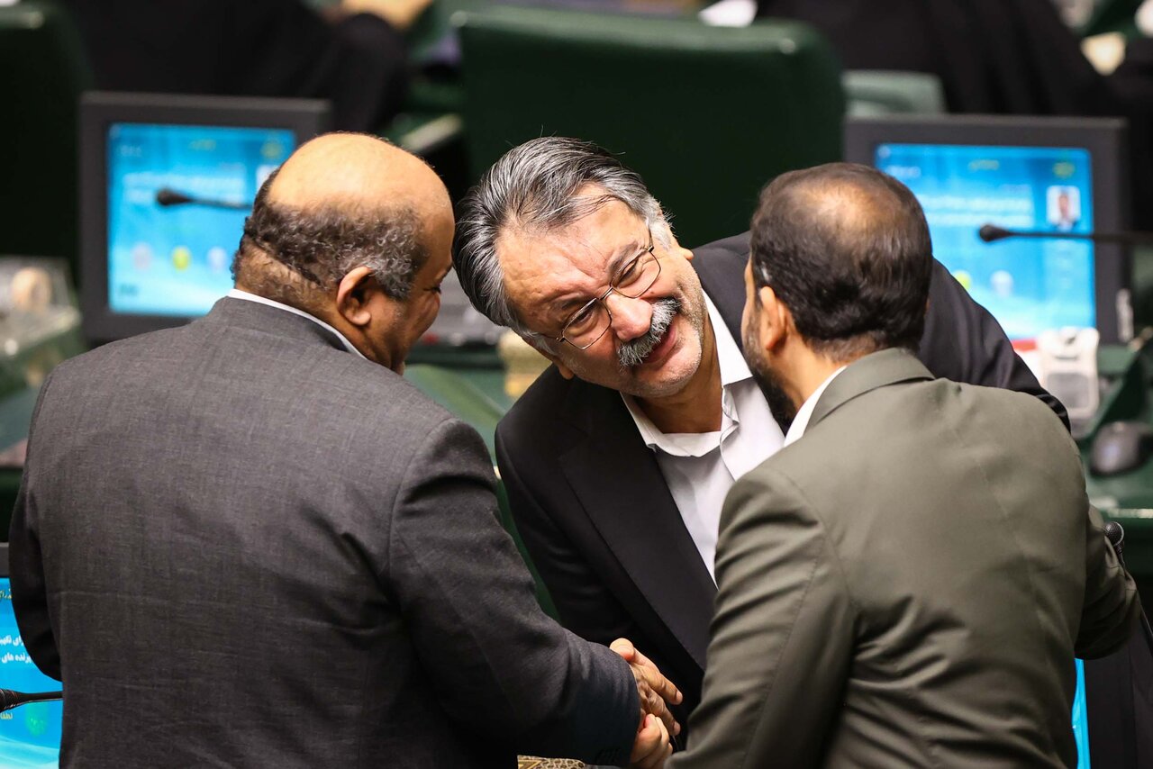 صحن علنی یکشنبه ۴ شهریورماه مجلس