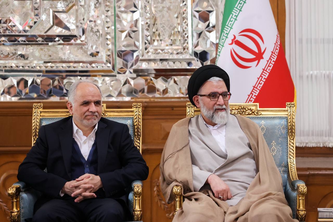 دیدارهای نوروزی جمعی از مسئولان نظام با قالیباف