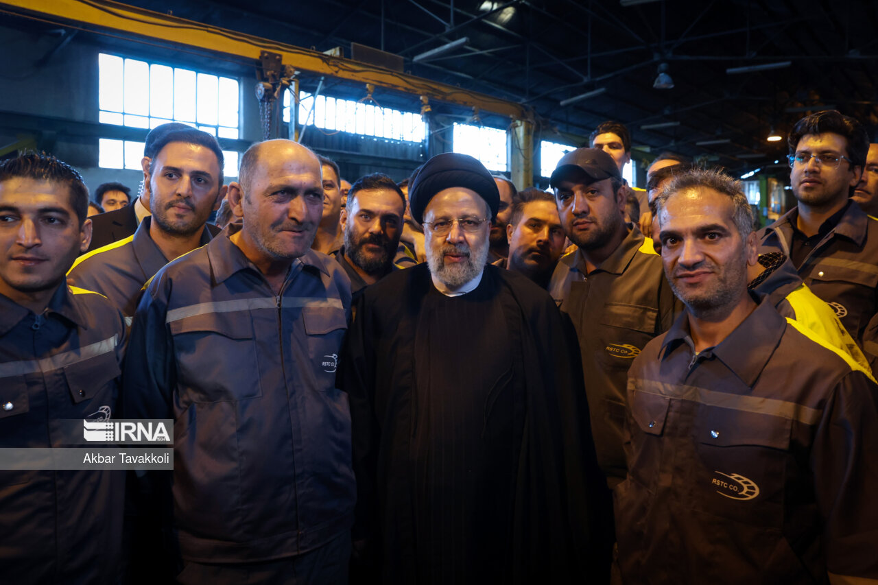 بازدید رییس جمهور از کارخانه «ایران تراورس»