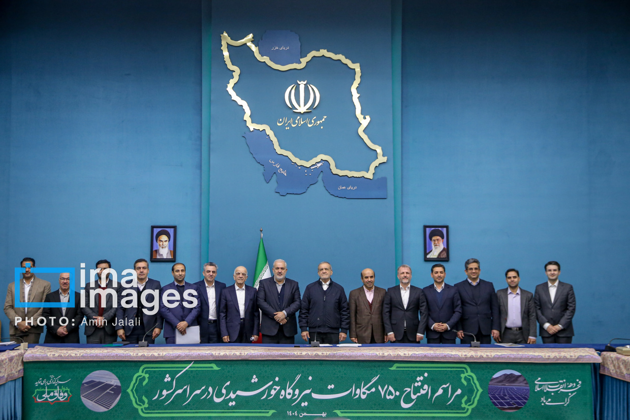 افتتاح و بهره برداری از طرح های نفت و نیرو