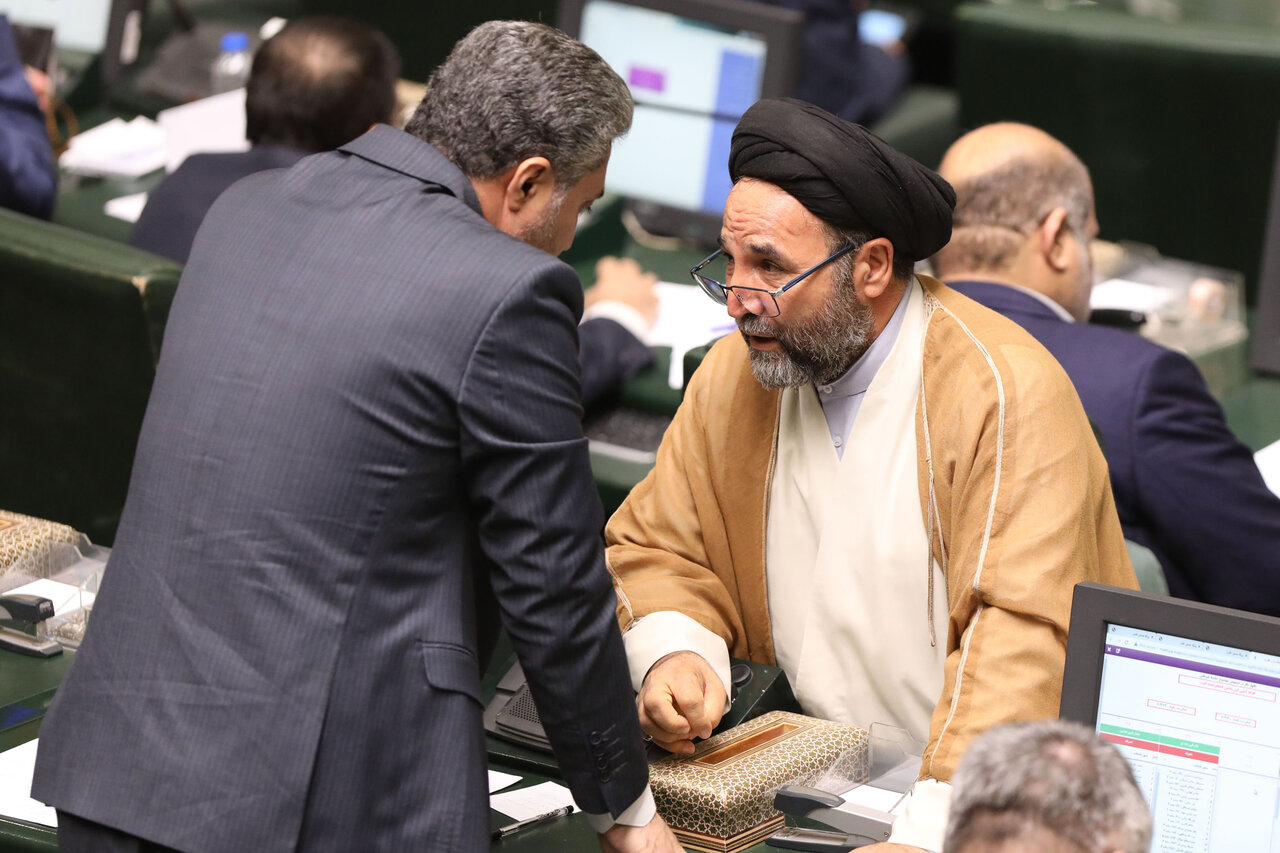 نشست علنی مجلس ۱۸ شهریورماه ۱۴۰۴