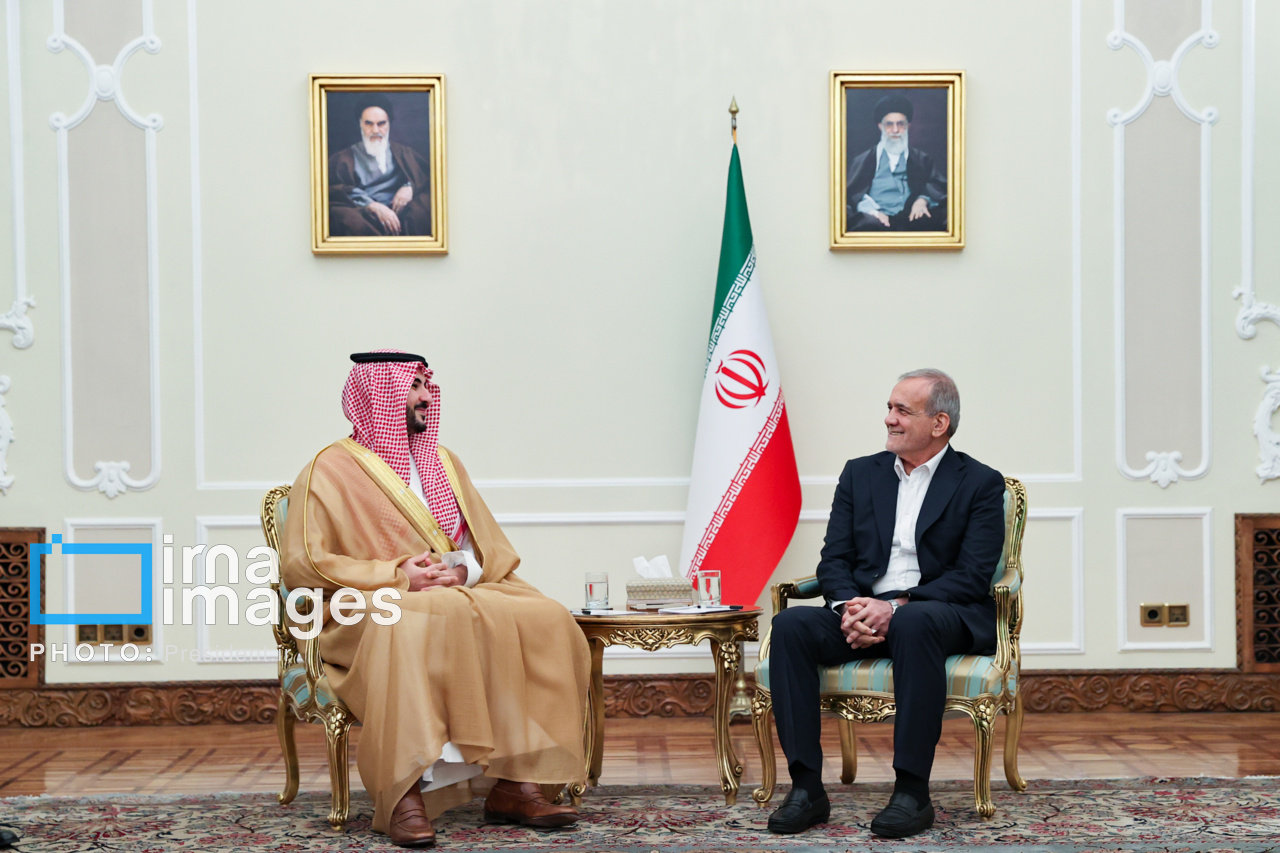 دیدار وزیر دفاع عربستان با رئیس جمهور