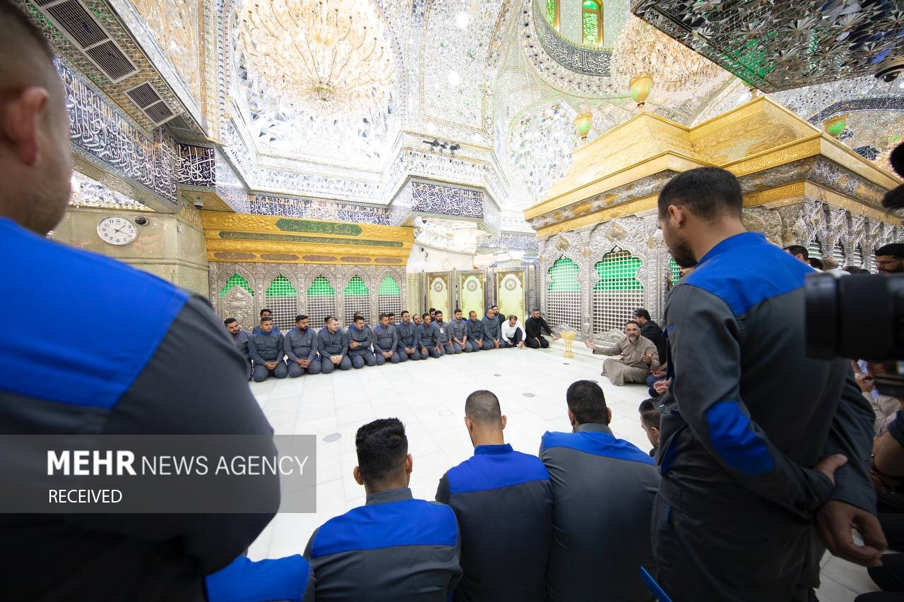 شستشوی حرم مطهر امام حسین (ع) در آستانه ماه محرم
