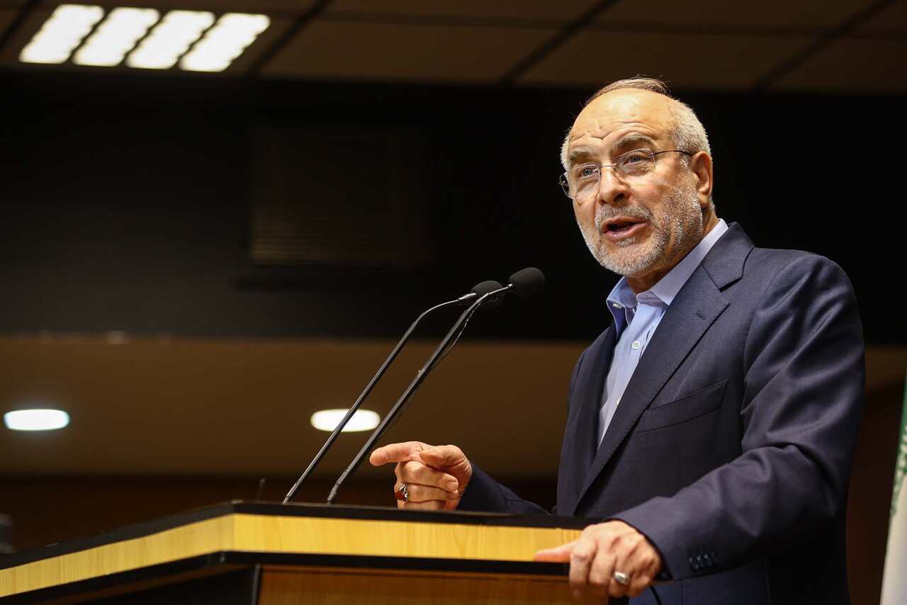 حضور قالیباف در همایش بین‌المللی صنعت نفت و گاز 