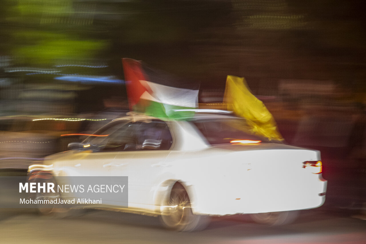 شادی مردم پس از حملات موشکی سپاه