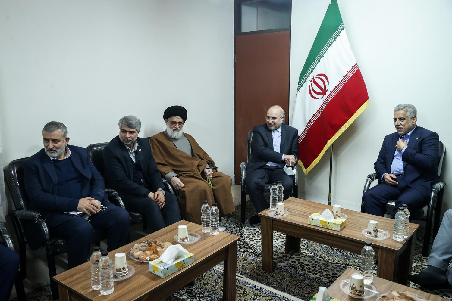 یادواره ۴۳۷ شهید والامقام بندرانزلی با حضور قالیباف