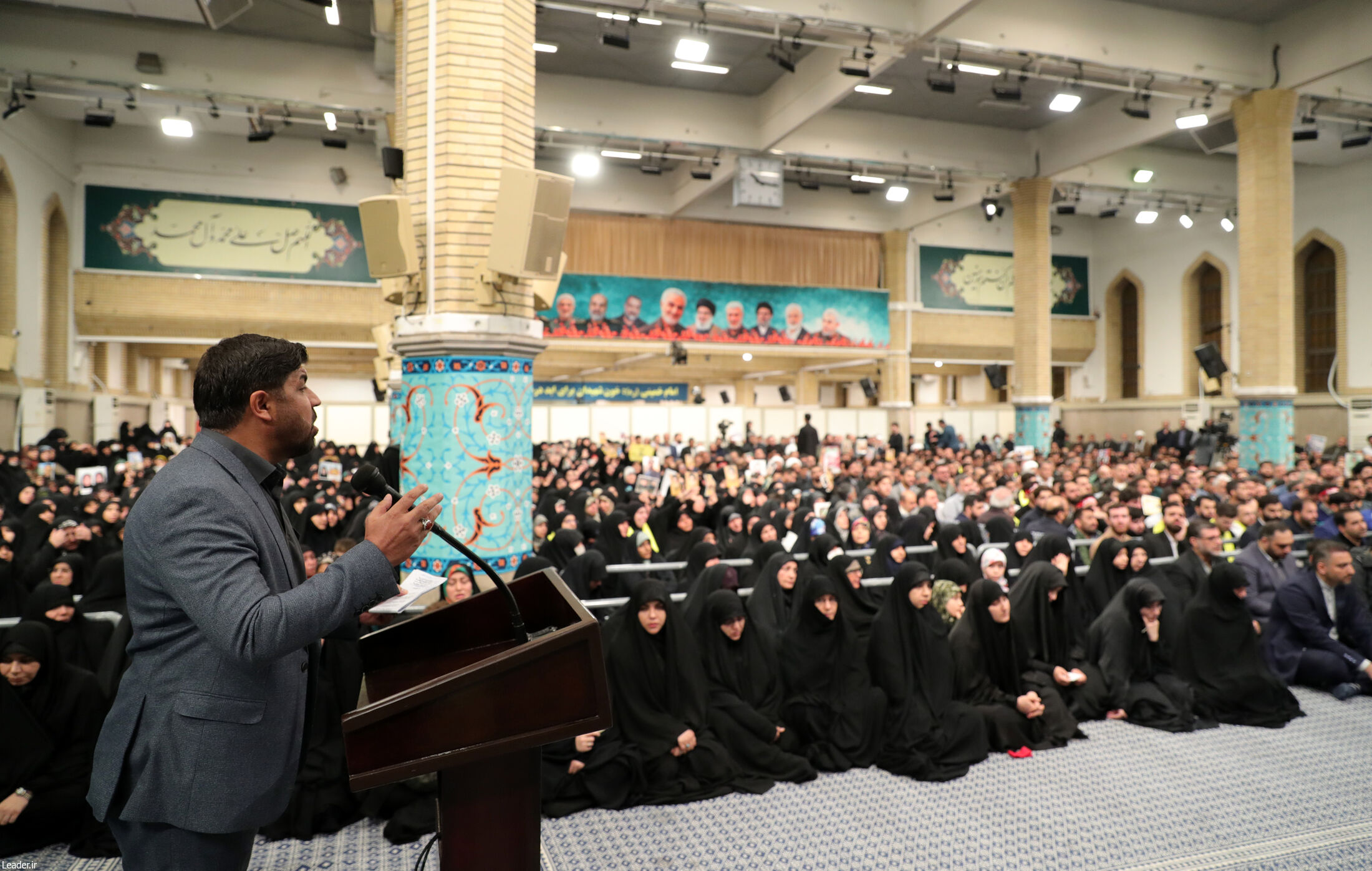 دیدار جمعی از خانواده‌ شهدا با رهبر انقلاب