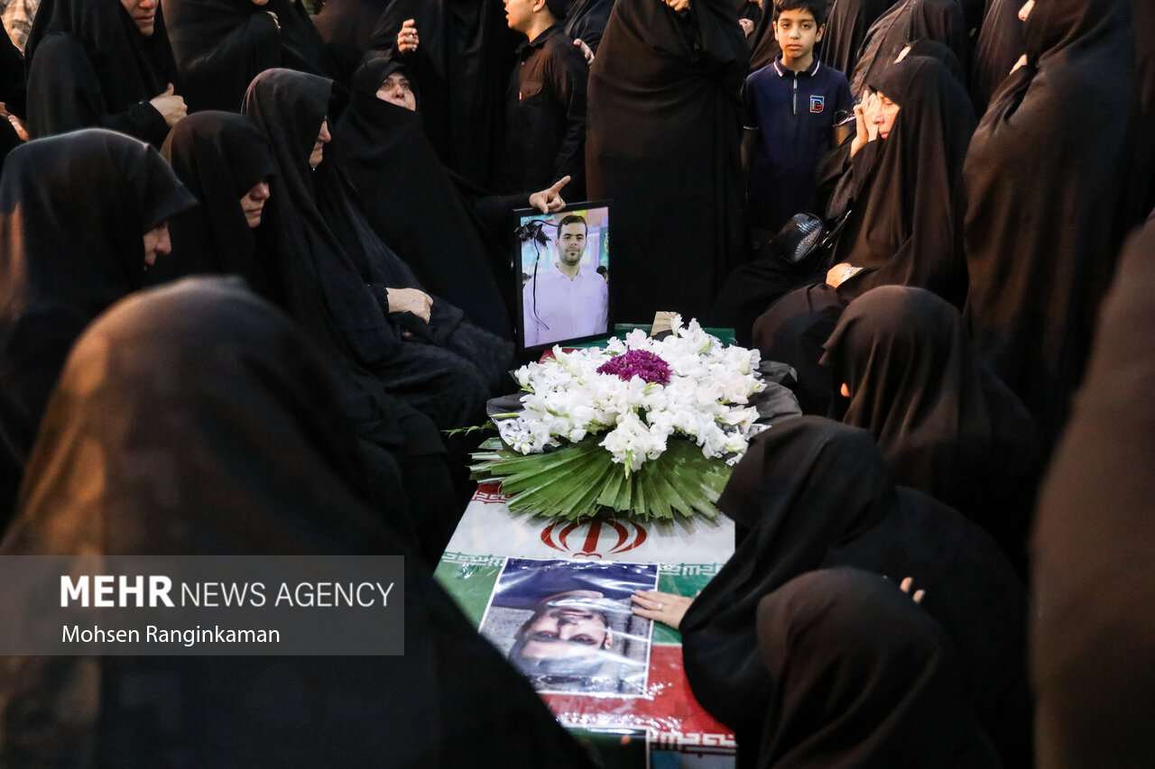 تشییع و تدفین پیکر شهدای حملات رژیم صهیونیستی در تهران