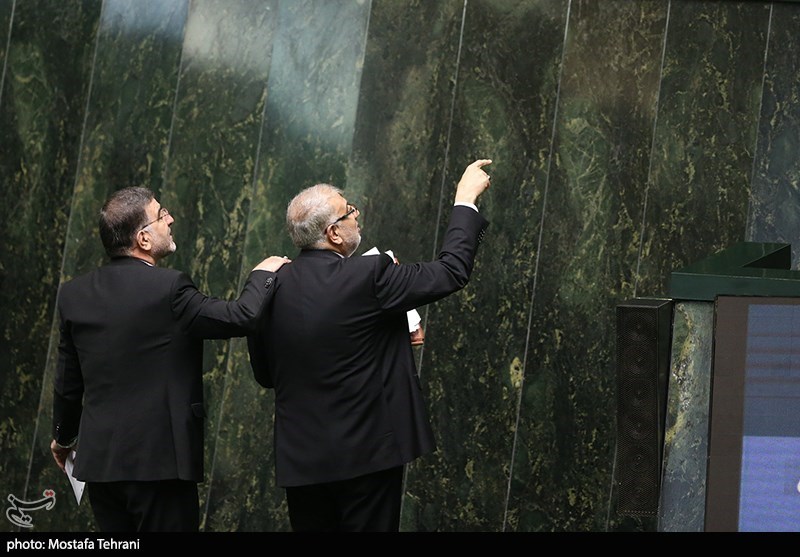 وزیر نفت در  صحن علنی امروز مجلس