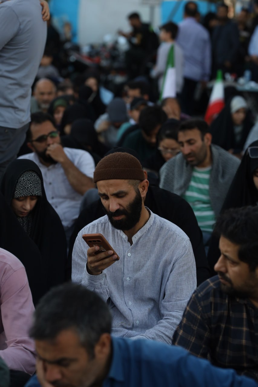 مراسم دعای عرفه در میدان انقلاب