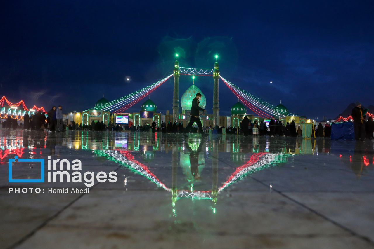 شب نیمه شعبان در مسجد جمکران