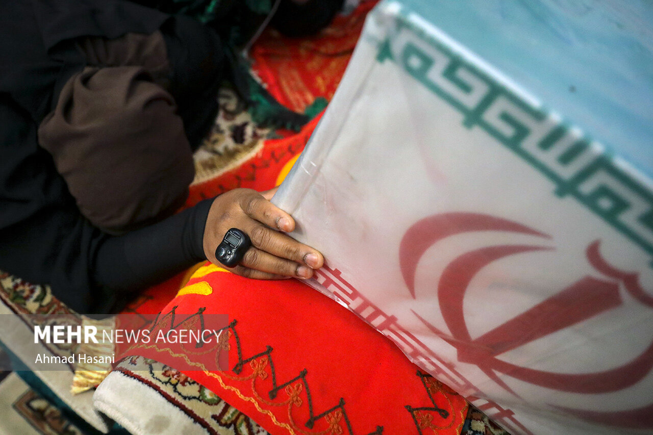 تشییع دو شهید گمنام