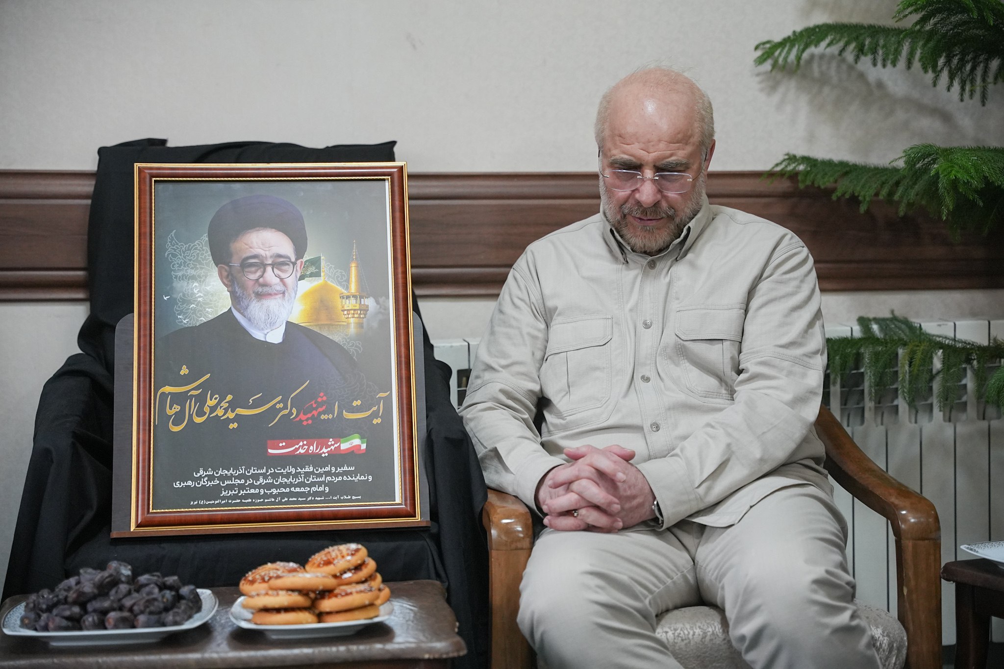 دیدار محمدباقر قالیباف با آیت‌الله آل‌هاشم در سفر به شهر تبریز