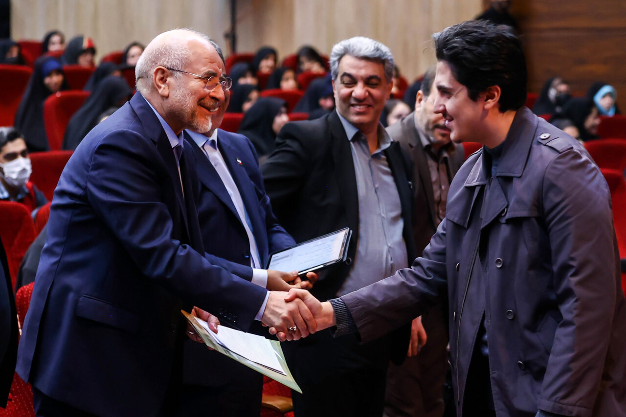 مراسم بزرگداشت روز دانشجو  با حضور قالیباف