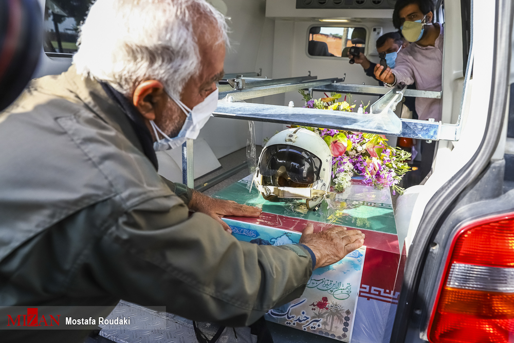 قالیباف در مراسم تشییع پیکر خلبان شهید