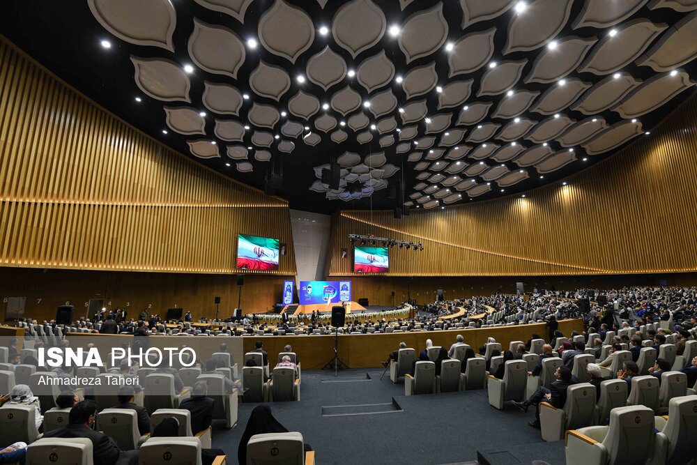 سفر رئیس جمهور به اصفهان