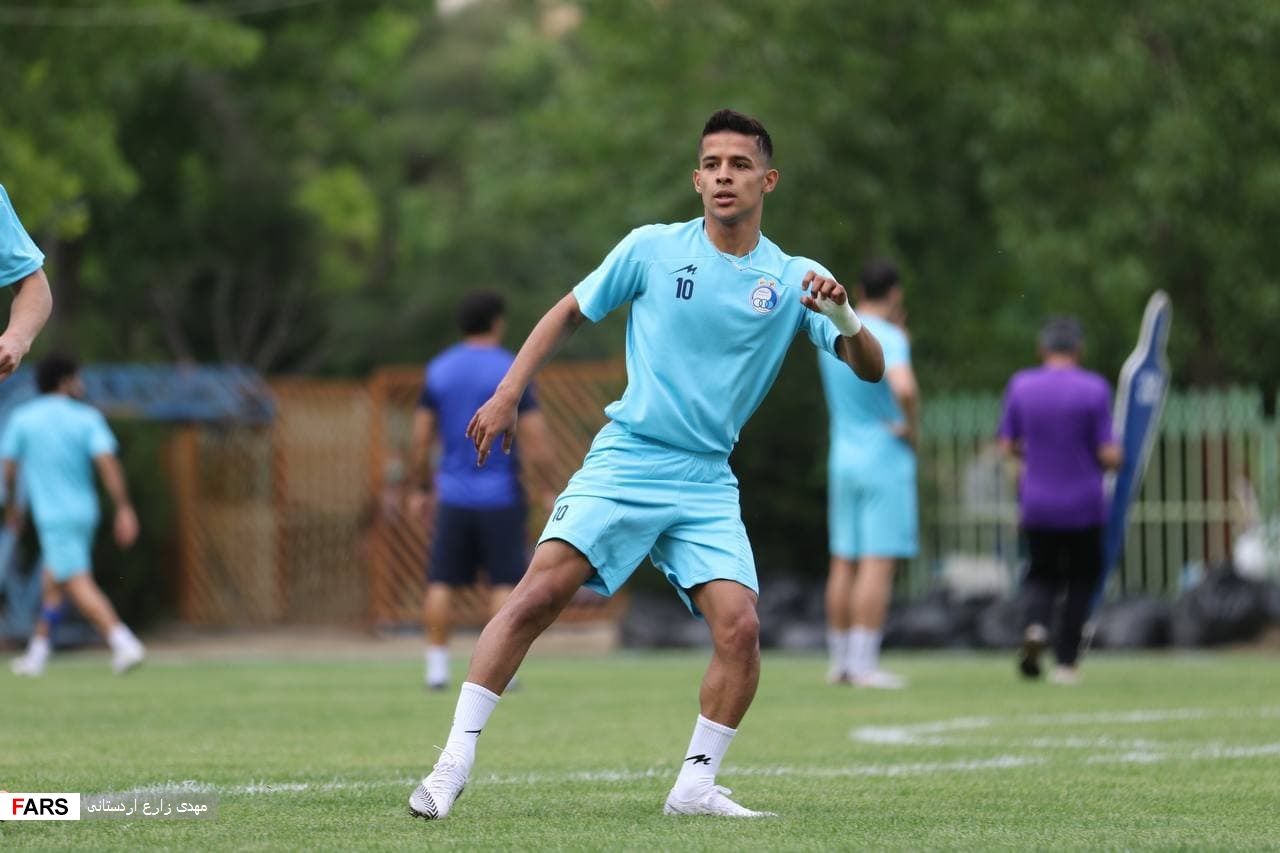 تمرین تیم فوتبال استقلال