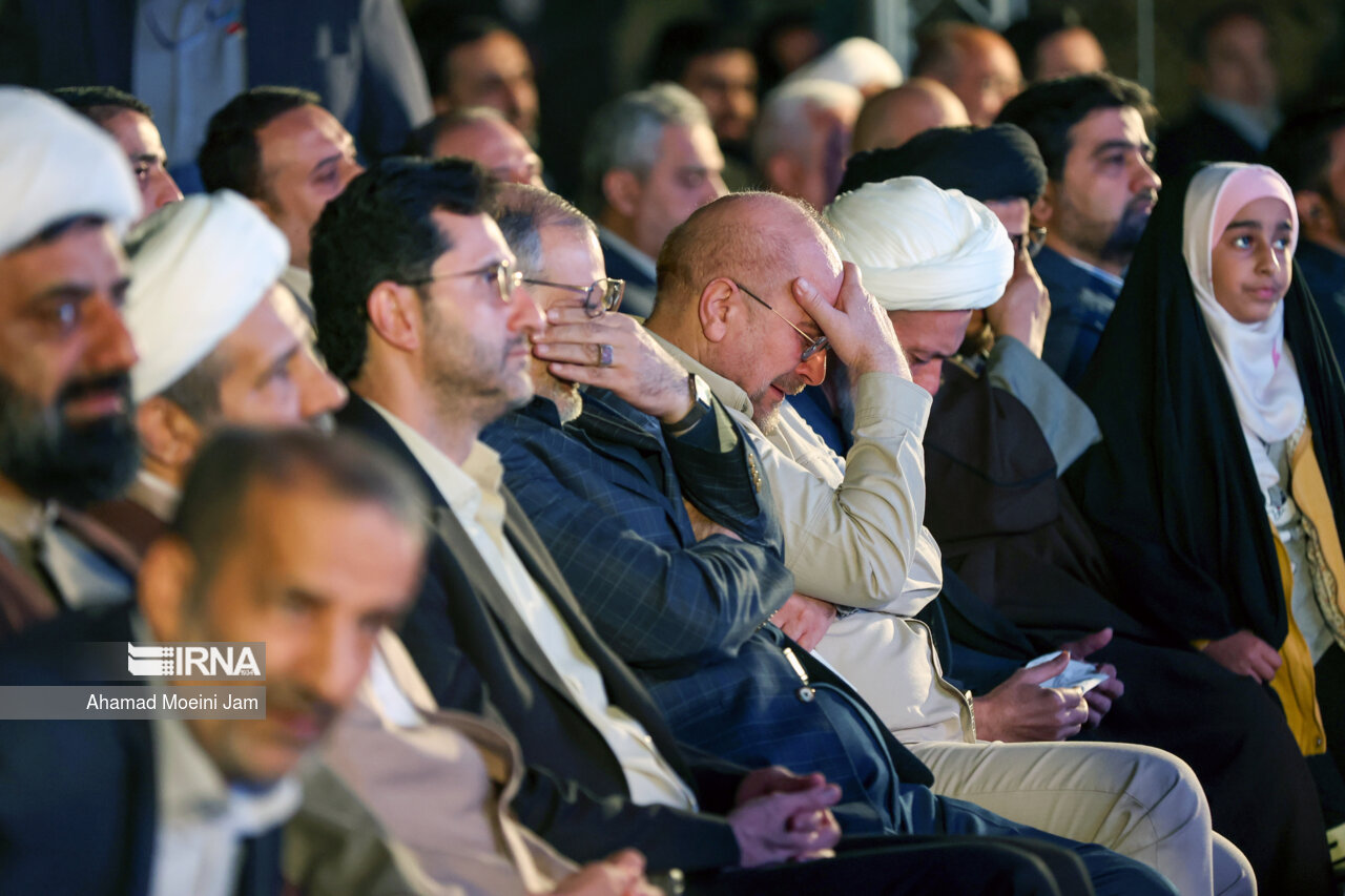 حضور قالیباف در یادواره شهدای باغ فیض