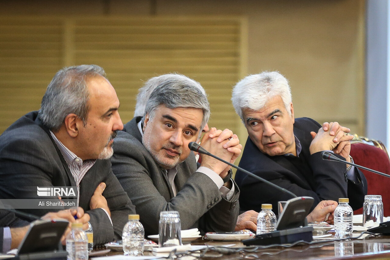 دیدار تولیدکنندگان و کارآفرینان با رئیس جمهور