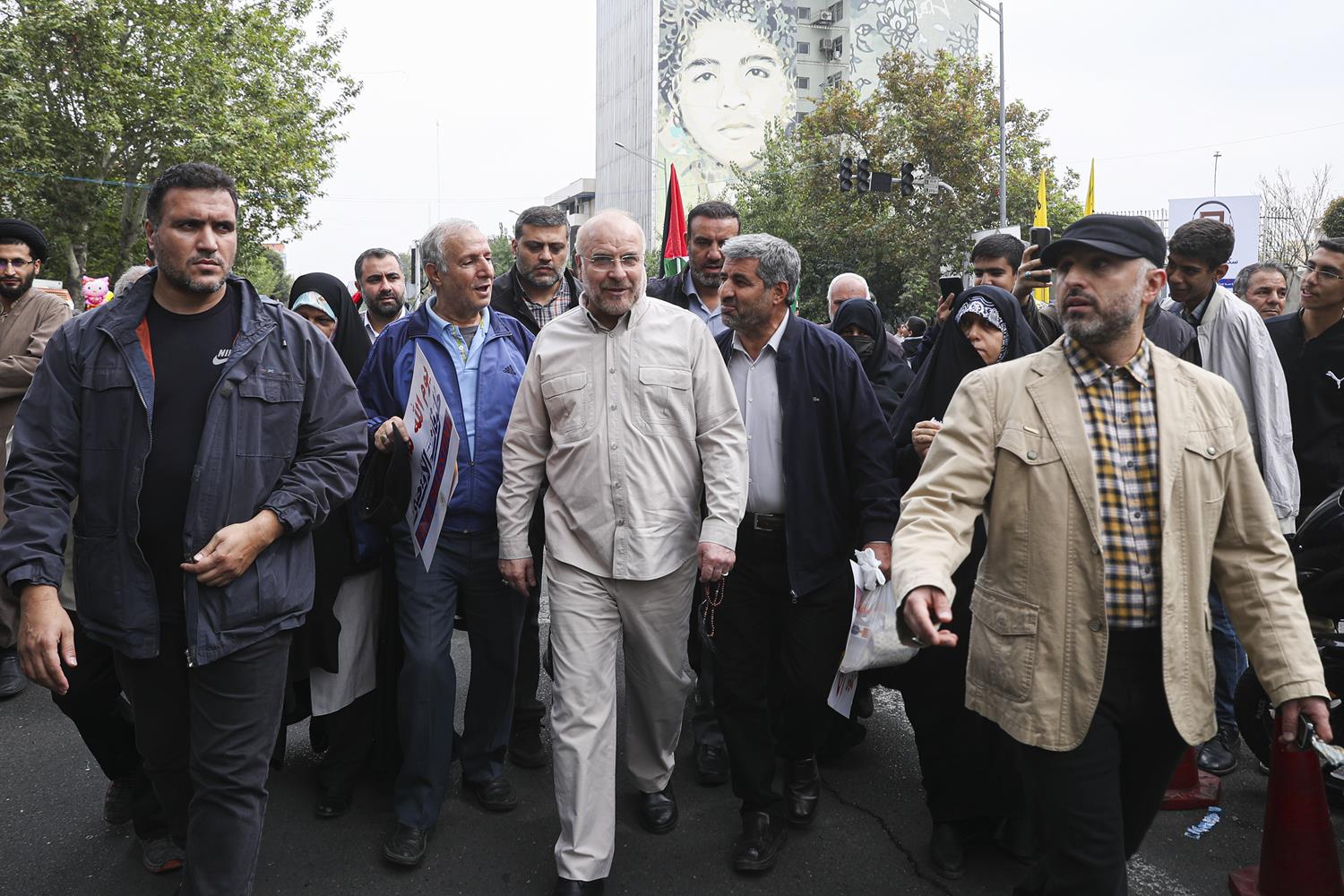قالیباف در راهپیمایی مردم تهران