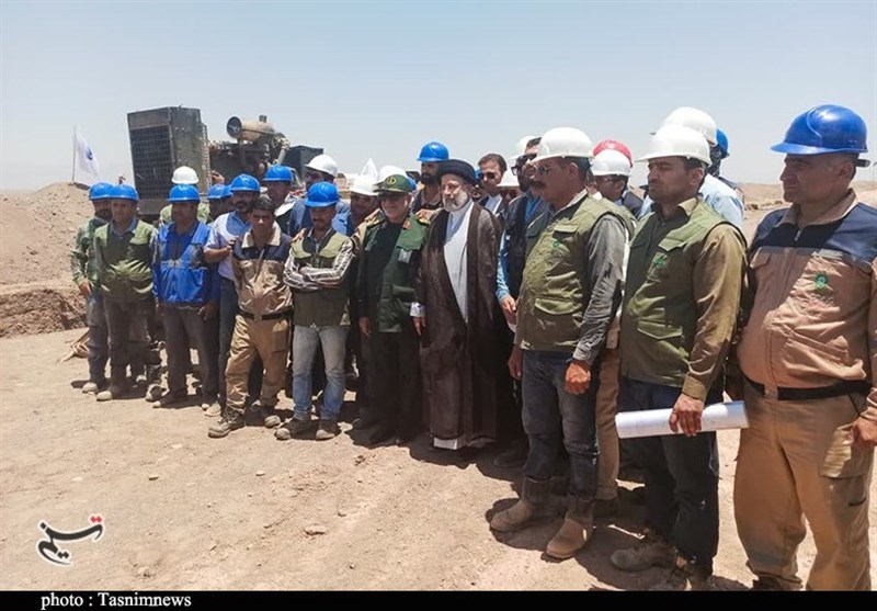  بازدید رئیسی از خط انتقال آب خلیج‌ فارس به کرمان 