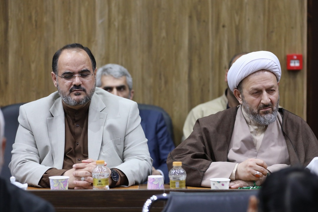 نشست صمیمانه فعالان فرهنگی و اجتماعی استان گلستان با قالیباف