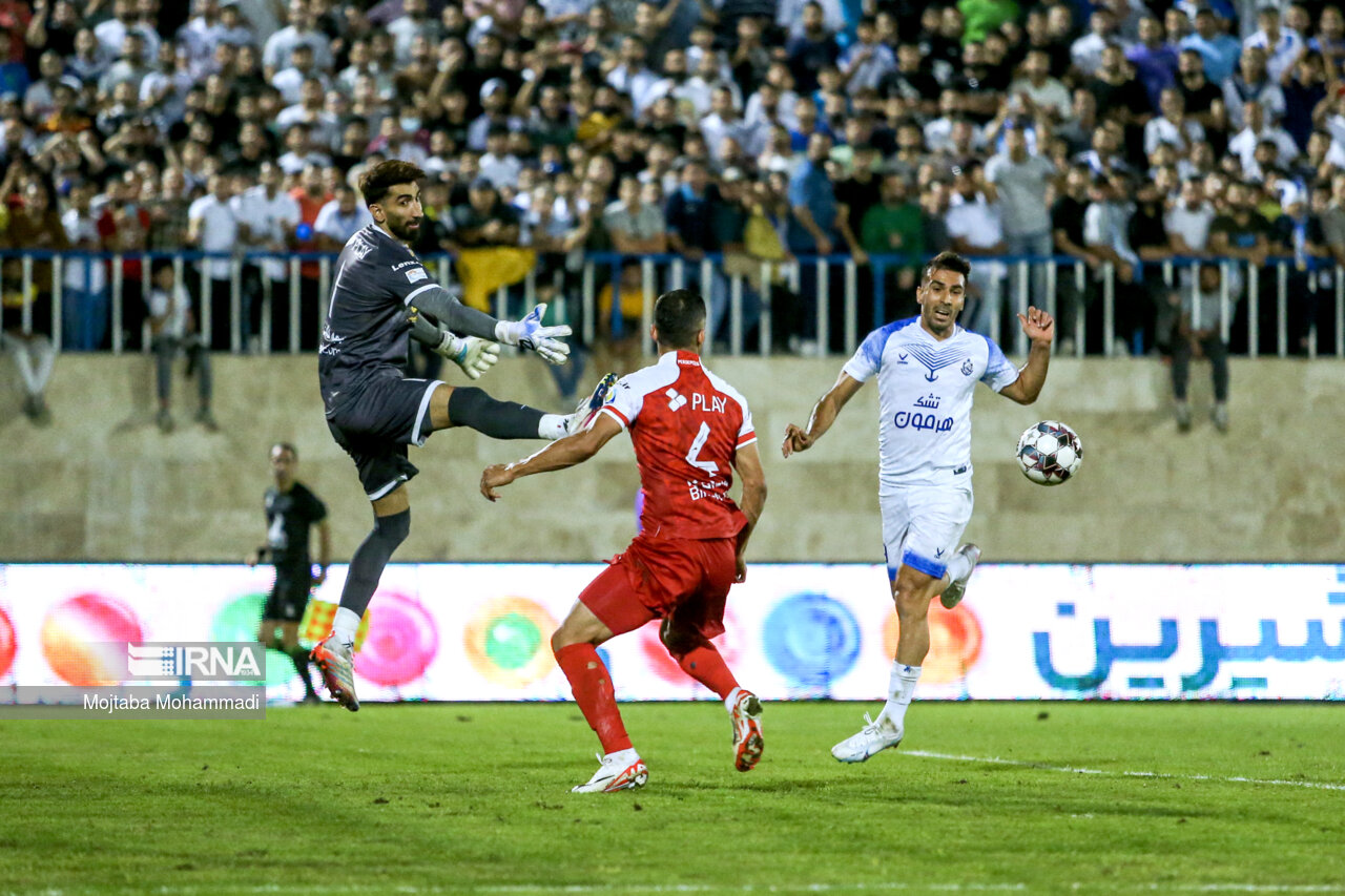 لیگ برتر فوتبال- ملوان و پرسپولیس