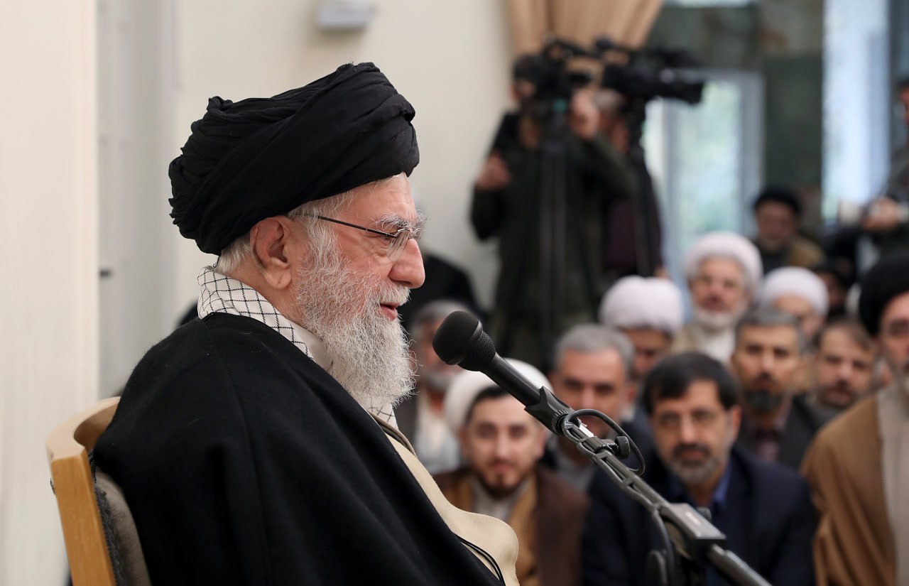 رهبر انقلاب