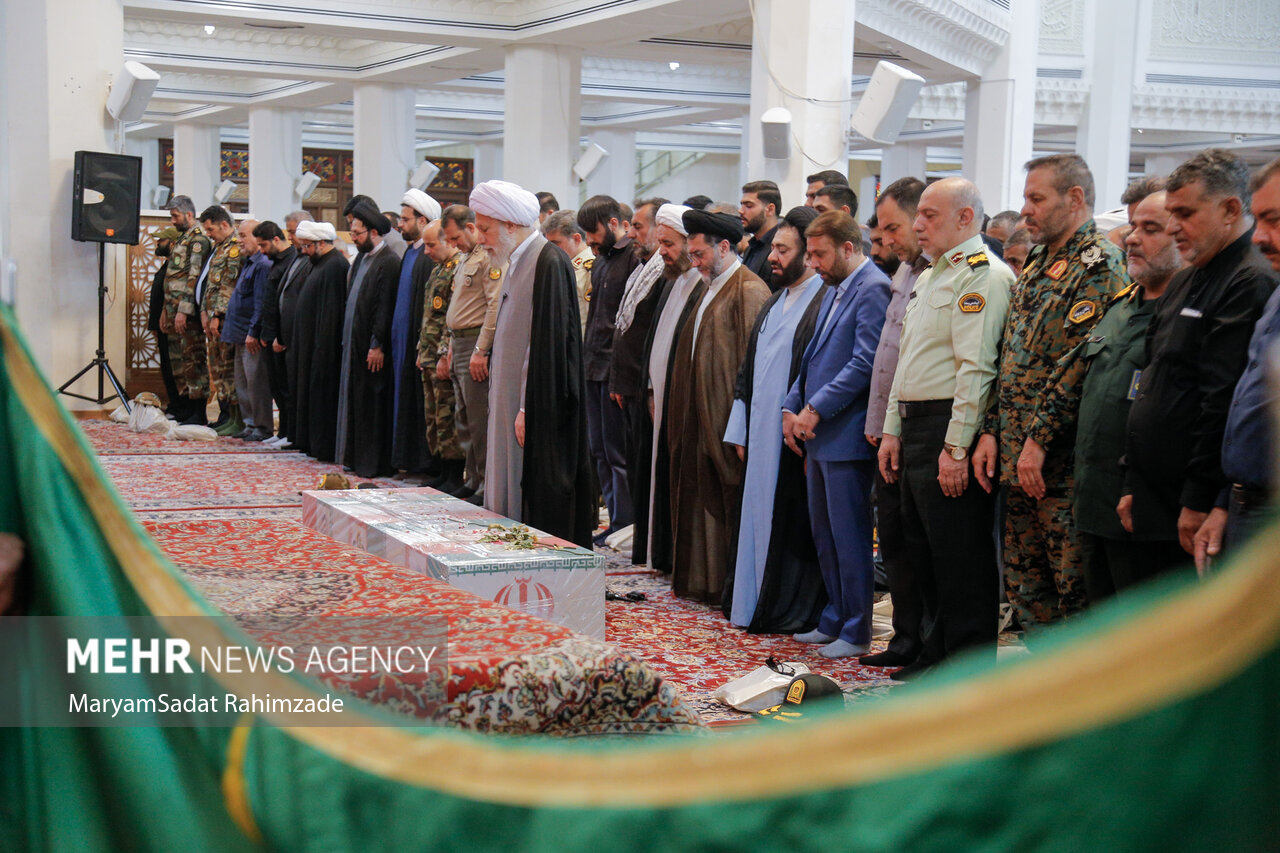 تشییع شهید مدافع امینت «سجاد جوکار» در حرم شاهچراغ (ع)