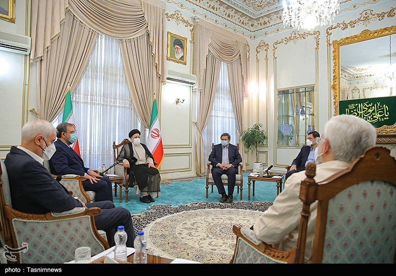 دیدار نامزدهای انتخابات ۱۴۰۰ با رئیس جمهور منتخب