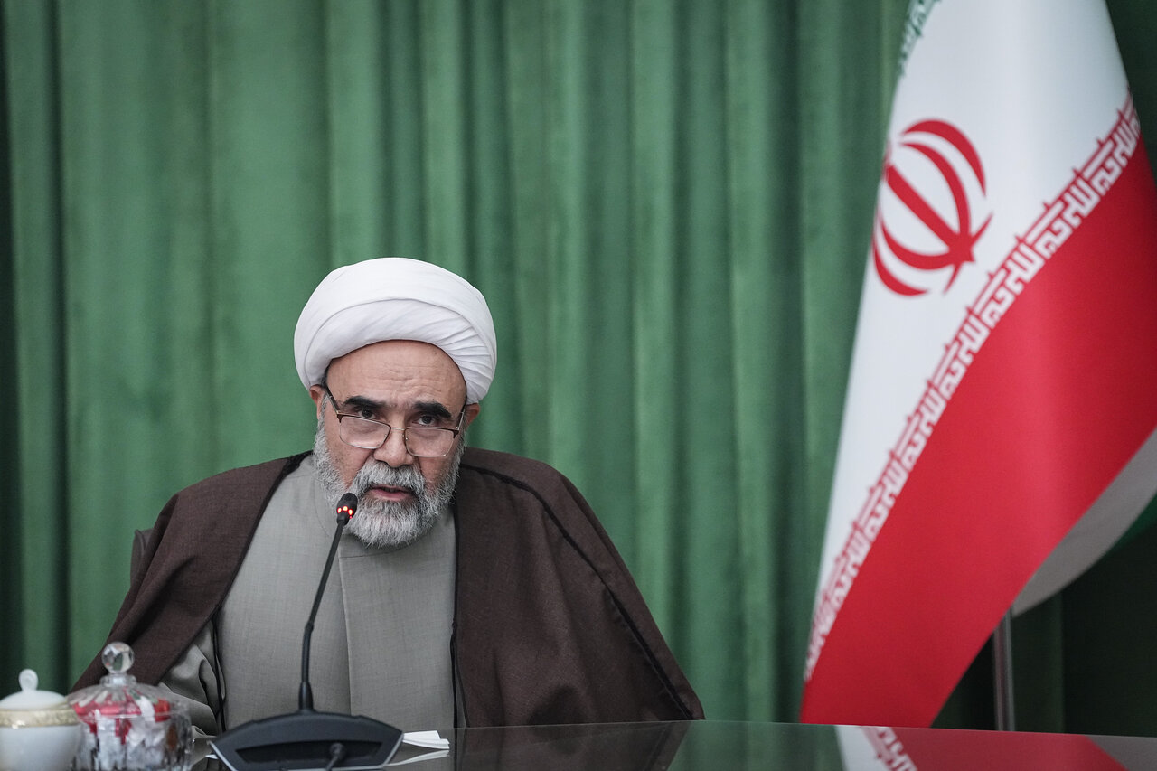 دیدار اعضای شورای هماهنگی یوم الله دهه فجر با قالیباف