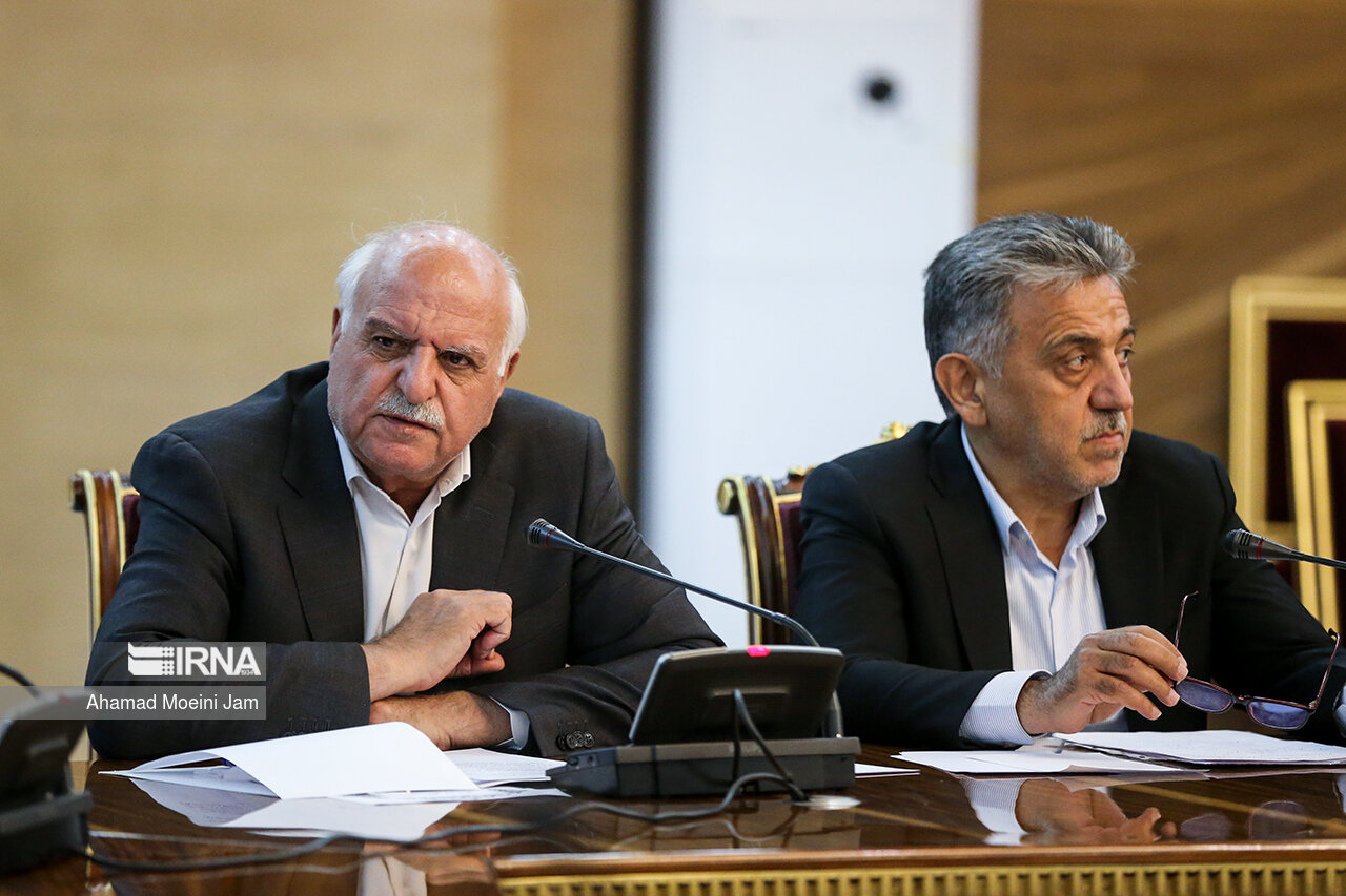 دیدار جمعی از اصناف و بازاریان با رئیس جمهور
