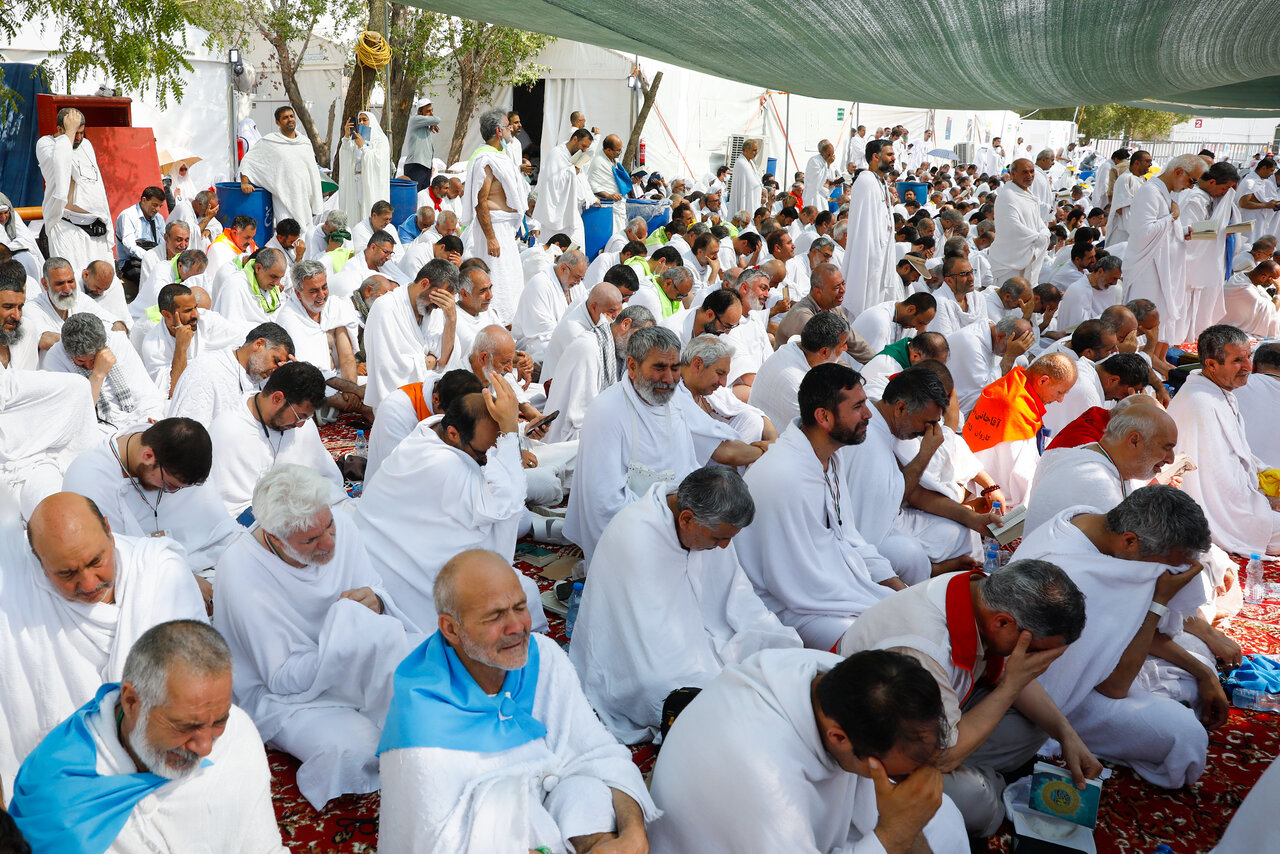 دعای عرفه در صحرای عرفات