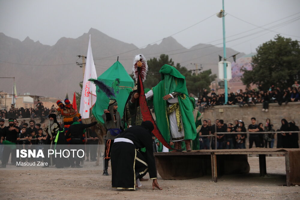حرکت نمادین کاروان امام حسین(ع) از مکه به سوی کربلا