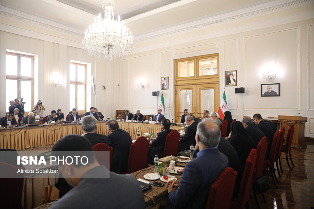 نشست مشترک وزیر امور خارجه و وزیر ورزش و جوانان