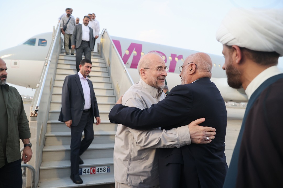  رئیس مجلس در فرودگاه بین المللی آبادان