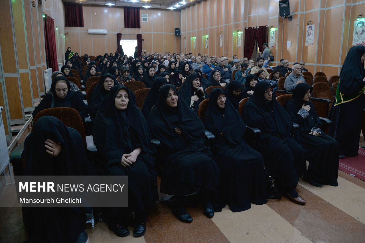 تشییع پیکر شهید راه وطن «مجید وفایی» در شاهرود