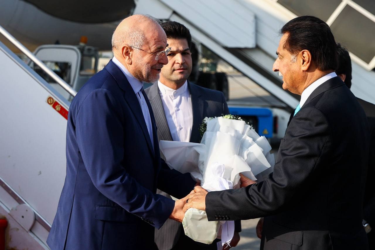 استقبال از قالیباف و هیئت پارلمانی همراه در بدو ورود به اسلام‌آباد - پاکستان