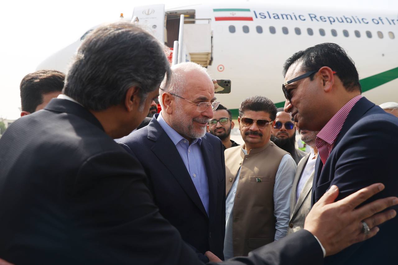 استقبال از قالیباف در فرودگاه کراچی