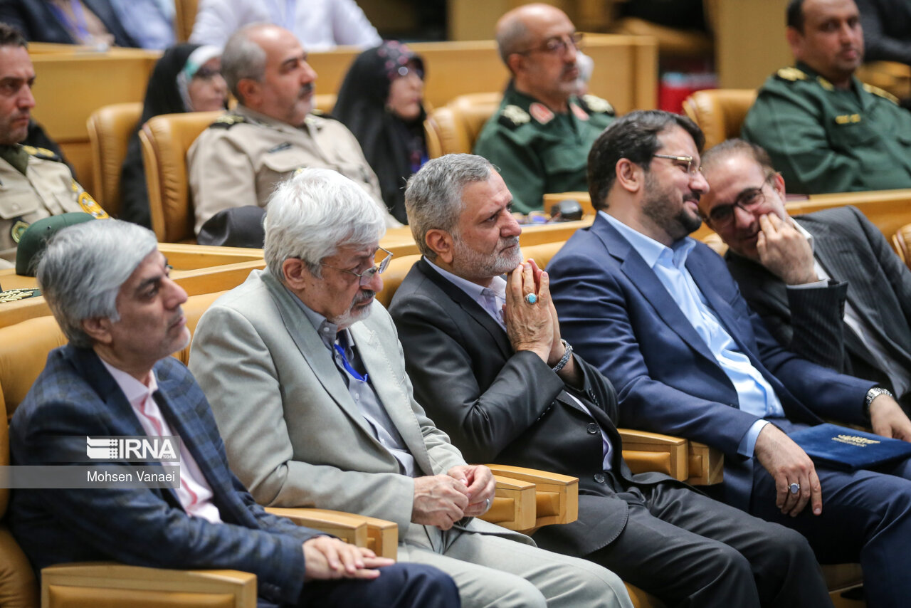 دومین جایزه ملی جوانی جمعیت با حضور رئیسی