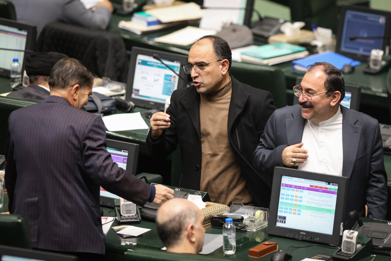 نشست علنی ۹ دی ماه مجلس