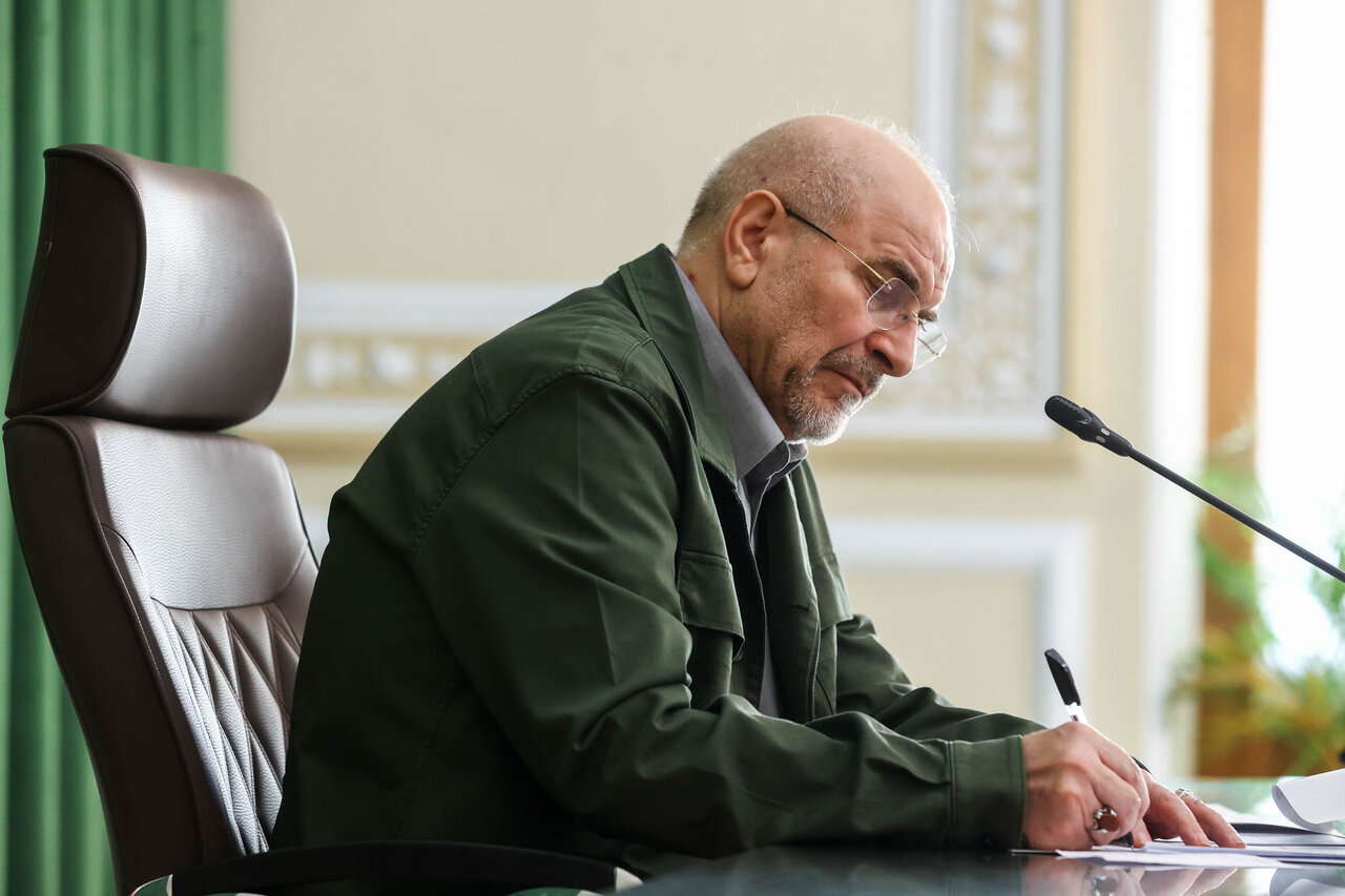 دیدار هیات علمی مرکز تحقیقات اسلامی مجلس با قالیباف