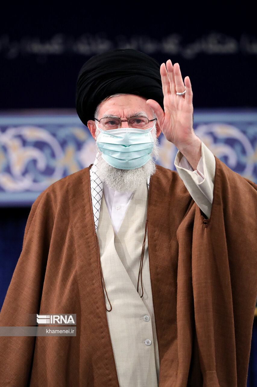 دیدار جمعی از کارگزاران حج با رهبر انقلاب