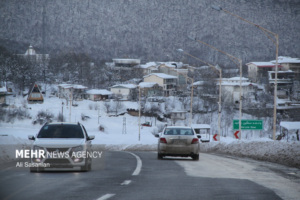 بارش برف در گردنه حیران